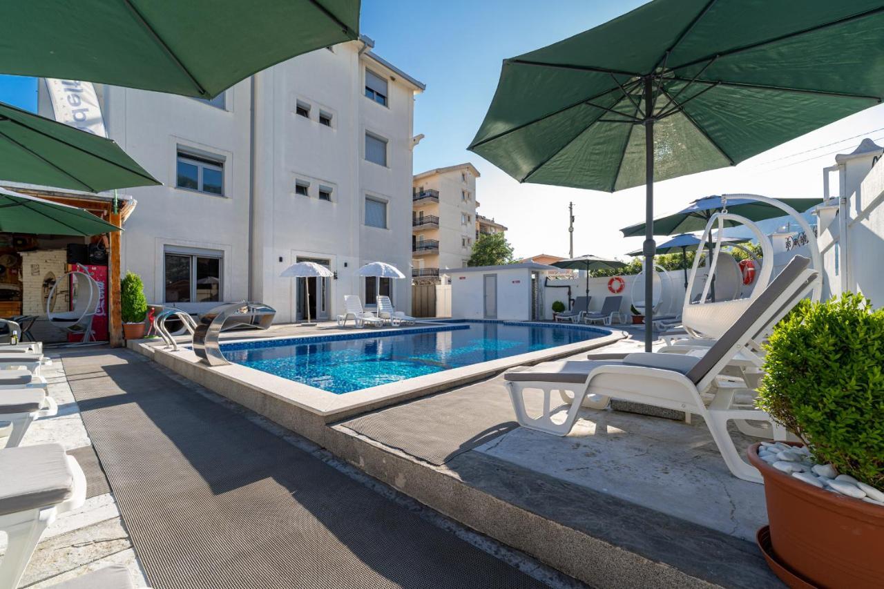 Delfin Apartments Sutomore Exterior photo