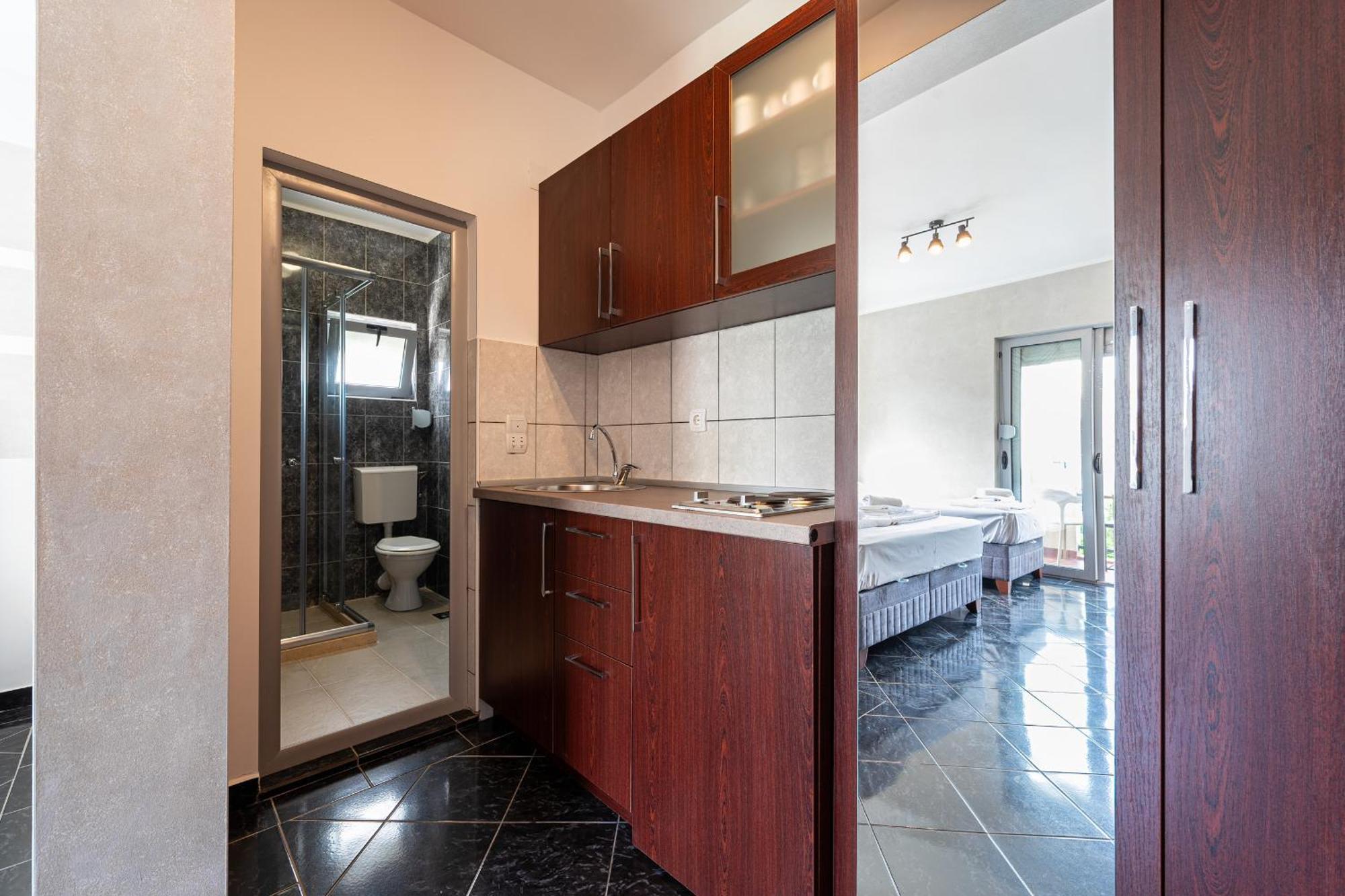 Delfin Apartments Sutomore Exterior photo