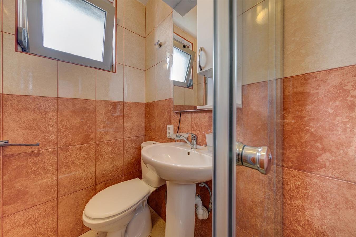Delfin Apartments Sutomore Room photo